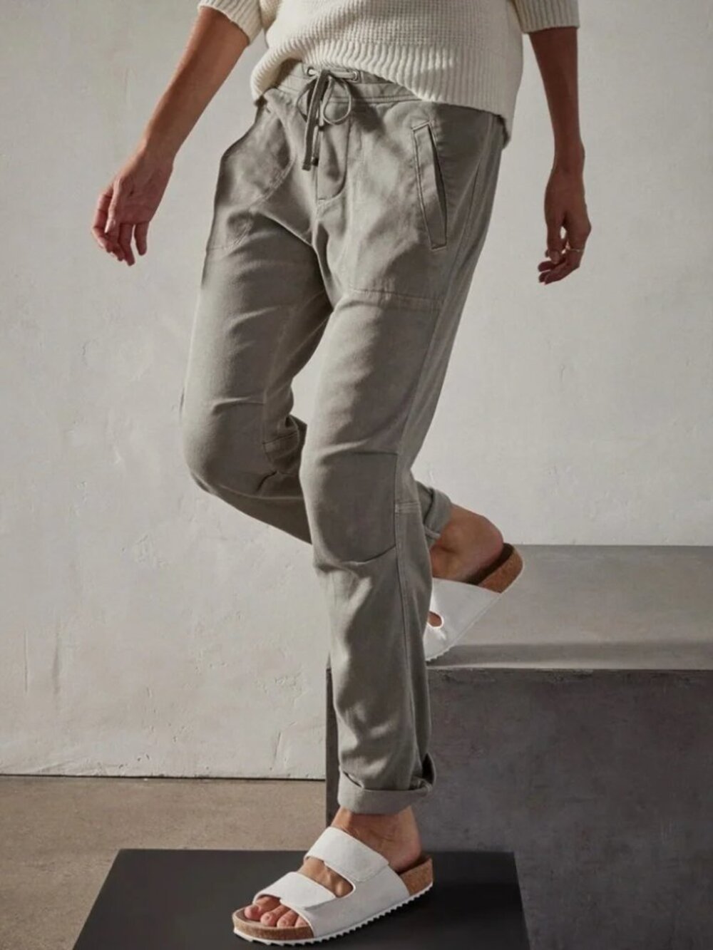 JAMES PERSE Pants Womens 2 M Gray Soft Drape Twill Jogger Drawstring Relaxed